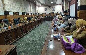 RDP honorer Nakes, OPD terkait dan DPRD OKU, Senin (19/5/2025). Foto: Cahayanusantara.id