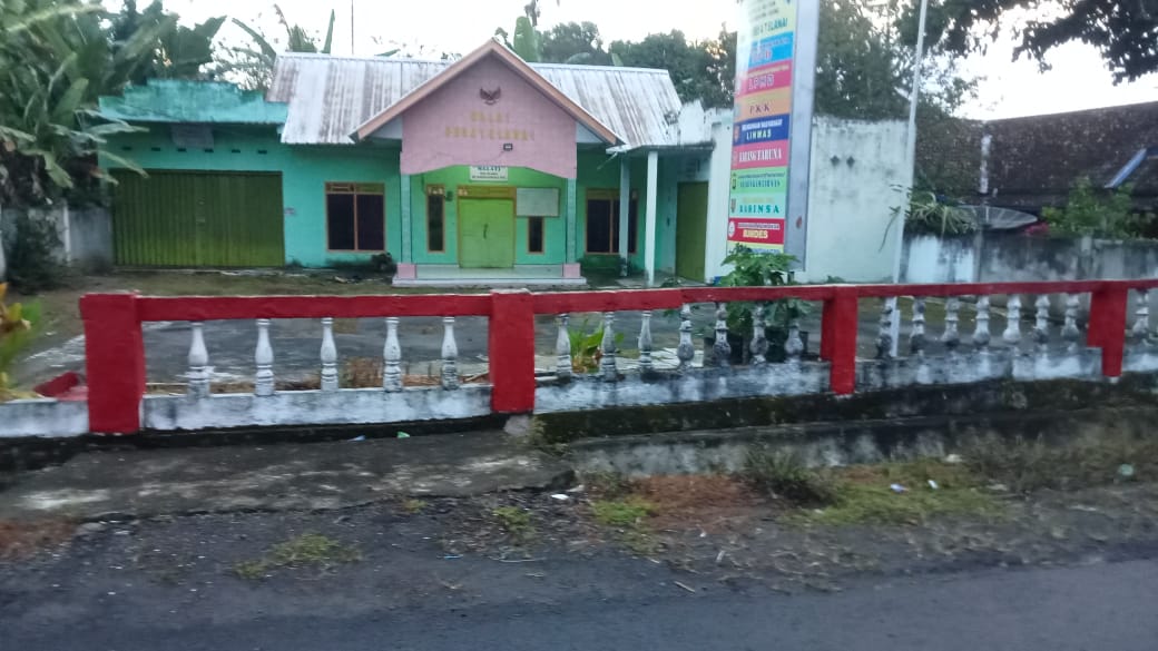 Kantor Desa Telanai tampak sepi dari dari aktifita, Selasa (8/7/2025).