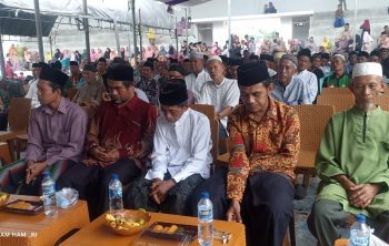 Warga Desa Tanjung Makmur saat memperingati Maulid Nabi Muhammad SAW. Foto: Erham/CahayaNusantara