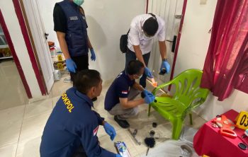 Polisi melakukan olah TKP. Foto: istimewa